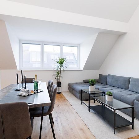 Symphony Apartments 41 - Modern Loft With Terrace And Grill In Central Location Відень Екстер'єр фото
