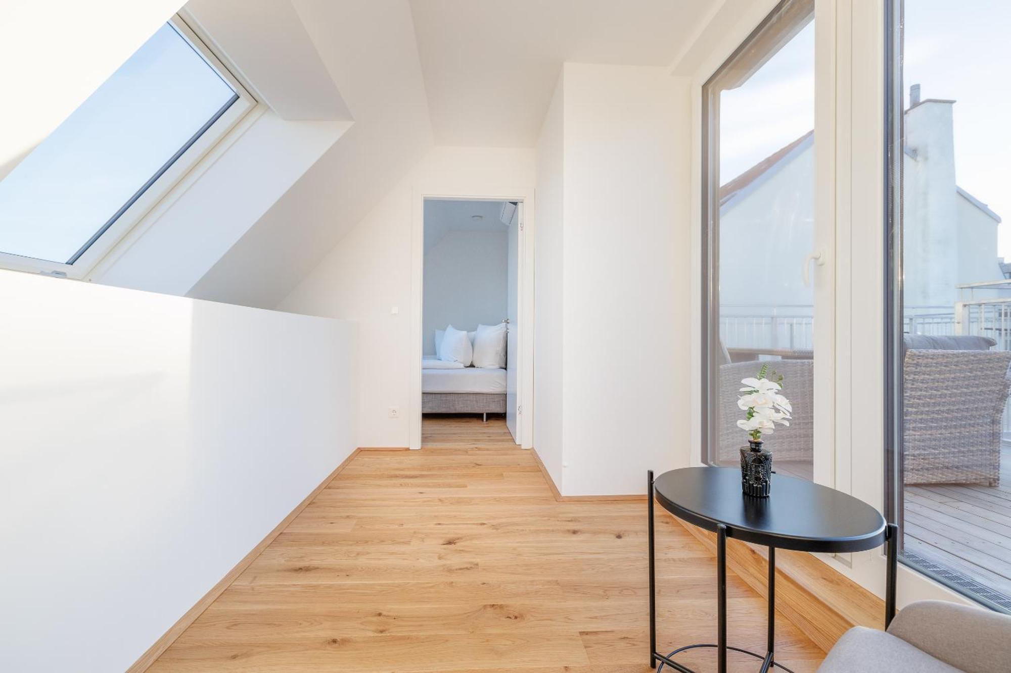 Symphony Apartments 41 - Modern Loft With Terrace And Grill In Central Location Відень Екстер'єр фото