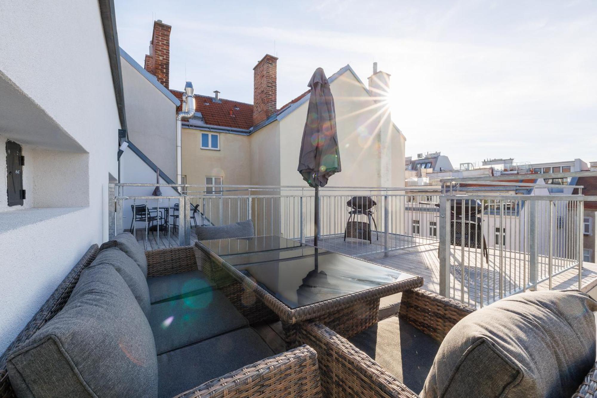 Symphony Apartments 41 - Modern Loft With Terrace And Grill In Central Location Відень Екстер'єр фото